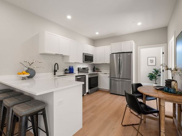 7 Cross St 204, Wilmington MA 01887