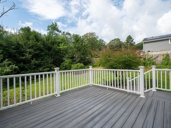 464 Gorwin Dr, Holliston MA 01746
