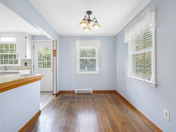 464 Gorwin Dr, Holliston MA 01746