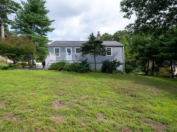 464 Gorwin Dr, Holliston MA 01746