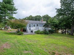 464 Gorwin Dr, Holliston MA 01746