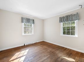 464 Gorwin Dr, Holliston MA 01746