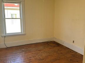 4 Fay St, Worcester MA 01604