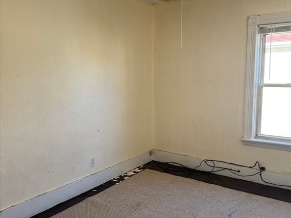 4 Fay St, Worcester MA 01604