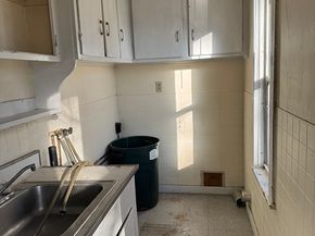 4 Fay St, Worcester MA 01604