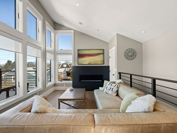 41 Gardner Road, Nahant MA 01908