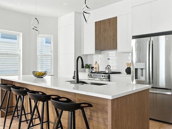 34 Woodford St 1, Boston MA 02125
