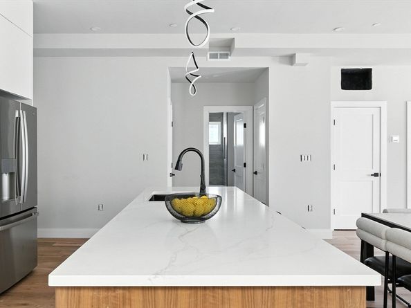 34 Woodford St 1, Boston MA 02125