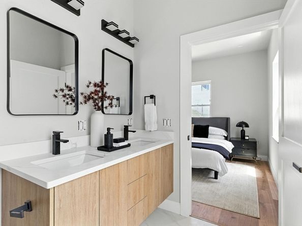 34 Woodford St 1, Boston MA 02125