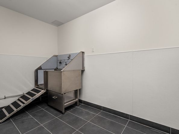 267 Old Colony 302, Boston MA 02127