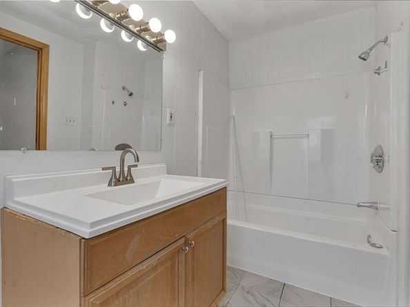154 Belmont St, Worcester MA 01605