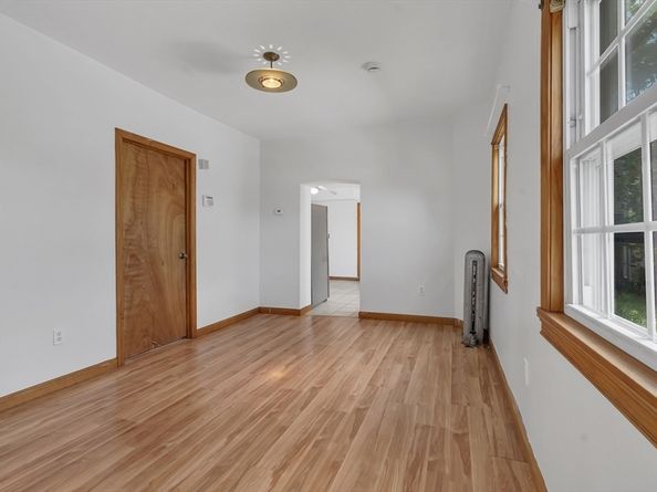 154 Belmont St, Worcester MA 01605