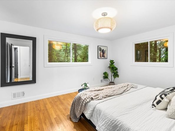 26 Spring Lane, Framingham MA 01701