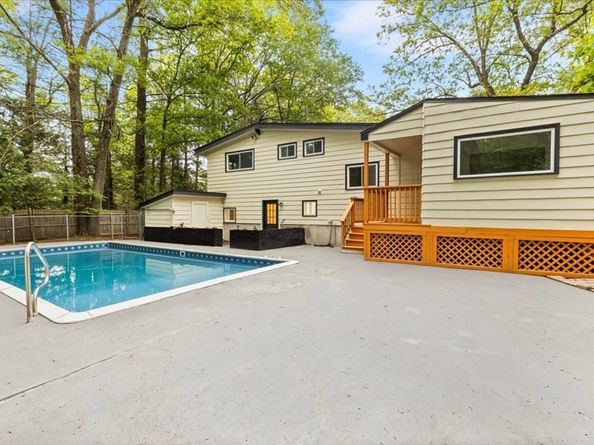 26 Spring Lane, Framingham MA 01701