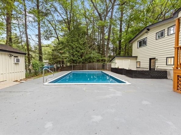 26 Spring Lane, Framingham MA 01701