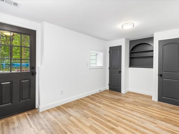 26 Spring Lane, Framingham MA 01701