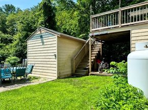 198 Lower Gore Rd, Webster MA 01570