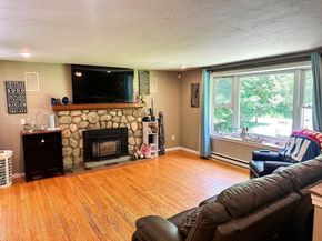 198 Lower Gore Rd, Webster MA 01570