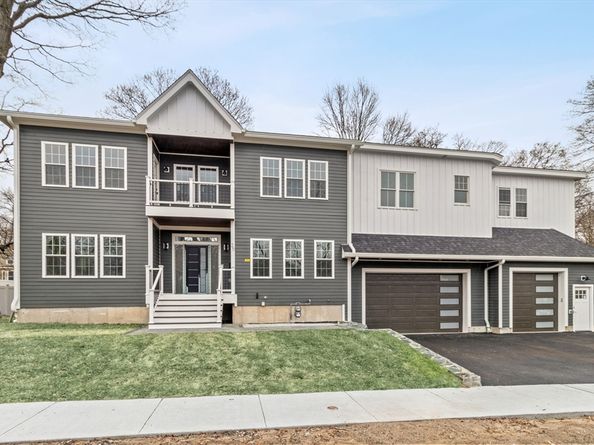 25 Waverly, Stoneham MA 02180