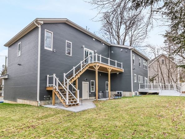 25 Waverly, Stoneham MA 02180