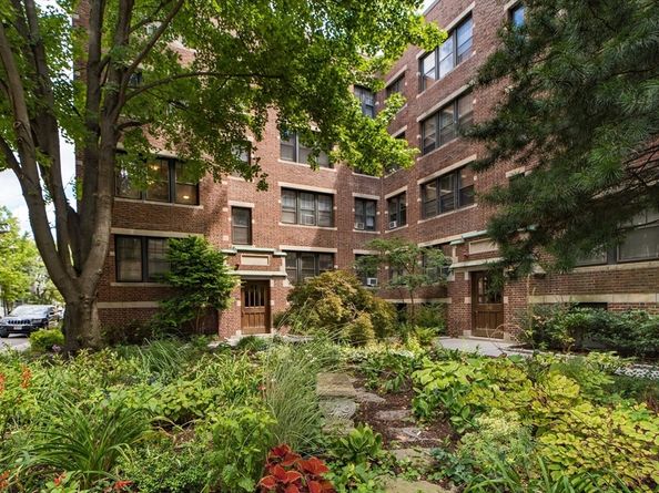34 Ash St 204, Cambridge MA 02138