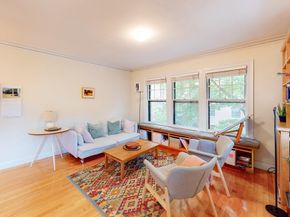 34 Ash St 204, Cambridge MA 02138