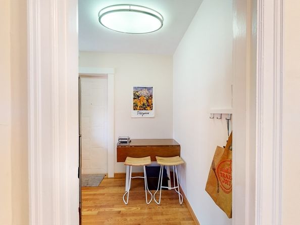 34 Ash St 204, Cambridge MA 02138