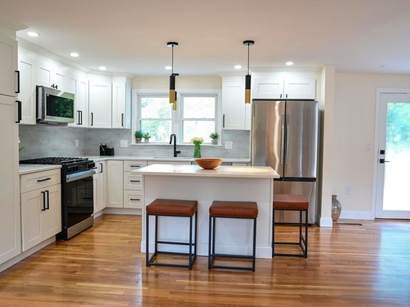 31 Perley Ave, Peabody MA 01960