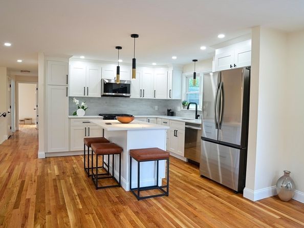 31 Perley Ave, Peabody MA 01960