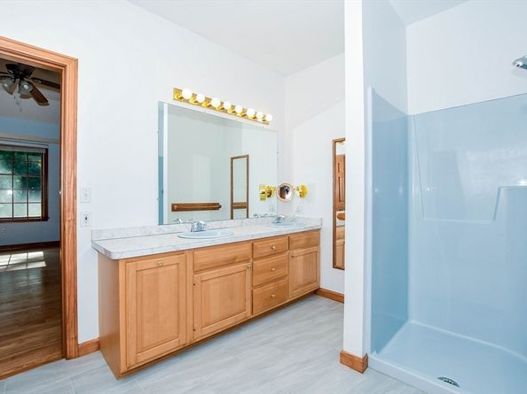 7 Upland Way, Marion MA 02738