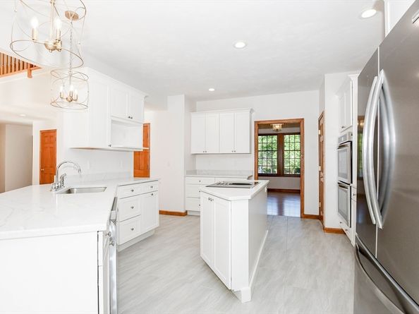 7 Upland Way, Marion MA 02738