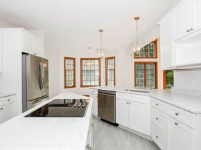 7 Upland Way, Marion MA 02738