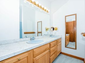 7 Upland Way, Marion MA 02738