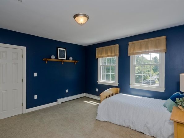 32 Dapper Darby Dr, Stoneham MA 02180