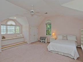 32 Dapper Darby Dr, Stoneham MA 02180