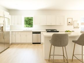 272-274 Cross St 1A, Malden MA 02148