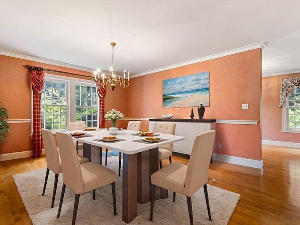 52 Willow St, Dover MA 02030