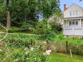 52 Willow St, Dover MA 02030