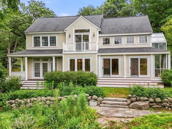 52 Willow St, Dover MA 02030