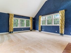 52 Willow St, Dover MA 02030