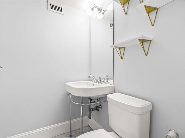 50 Longwood Ave 518, Brookline MA 02446