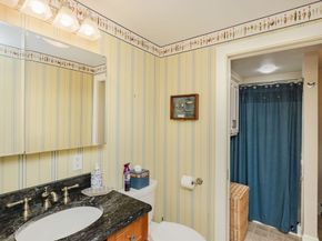 9 Pine Blf, Lakeville MA 02347