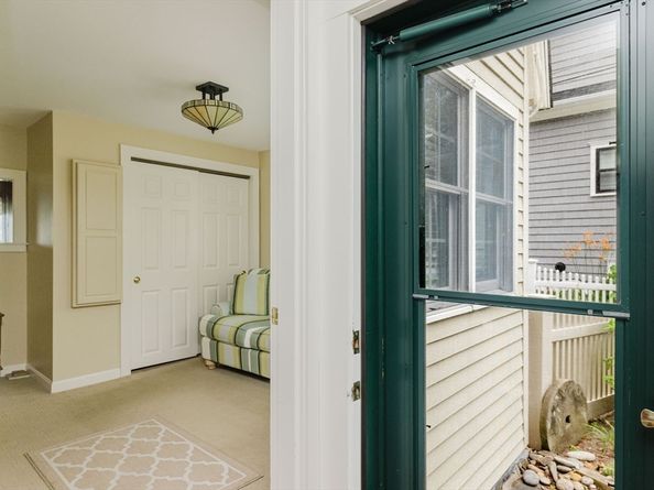 9 Pine Blf, Lakeville MA 02347