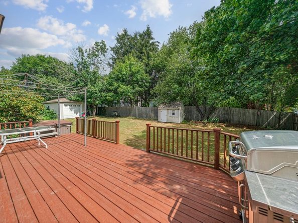 914 Pleasant St, Weymouth MA 02189