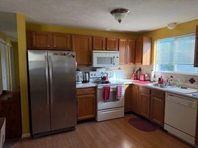 217 Crystal Water Dr 217, East Bridgewater MA 02333