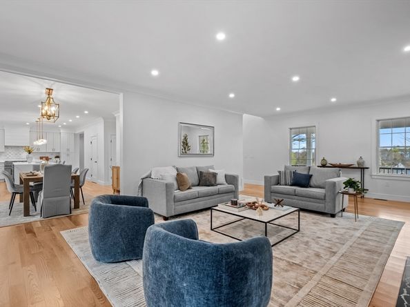6 Grace Dr, Cohasset MA 02025