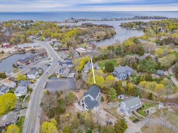 6 Grace Dr
