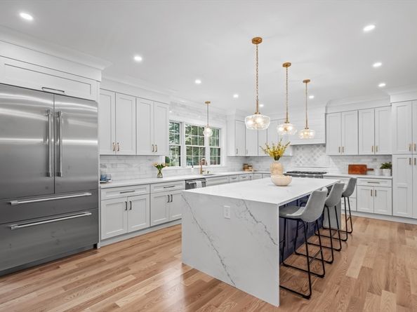 6 Grace Dr, Cohasset MA 02025