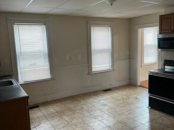 16 Preston Street, Millville MA 01529