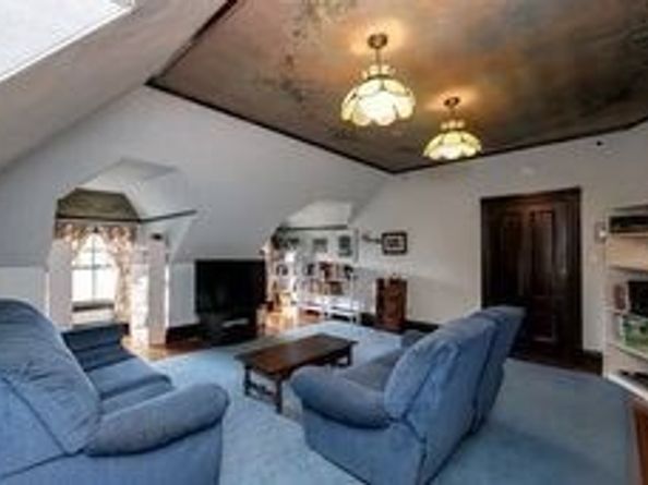 92 Grant Ave, Newton MA 02459